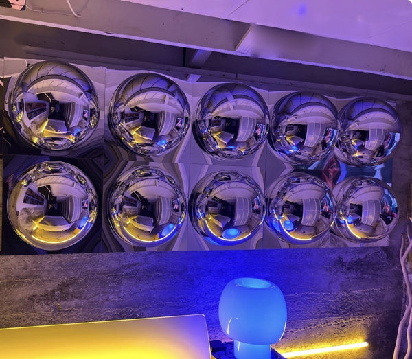 LUNA (six pieces)